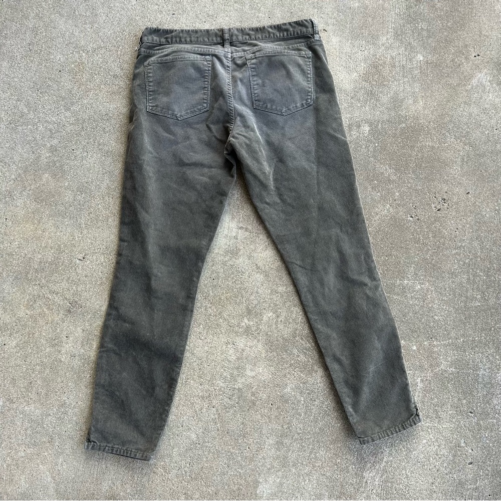 J Crew Corduroy Skinny Pants with Ankle Zipper Dark Green Gold Zip Size 8 / 29 - Picture 2 of 11